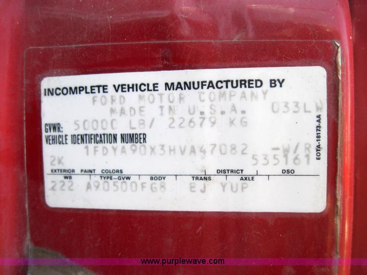 image for item 4017 1987 Ford LTL9000 semi truck