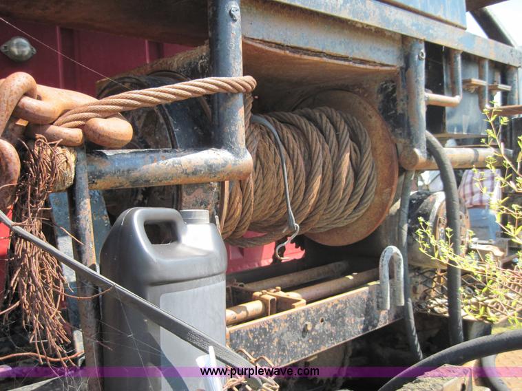 image for item 4017 1987 Ford LTL9000 semi truck