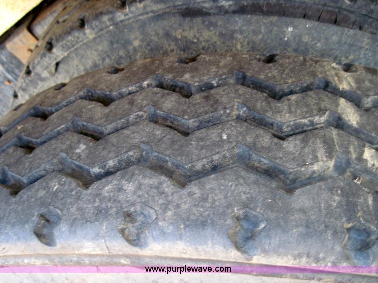 image for item 4019 1978 Ford truck with dump bed