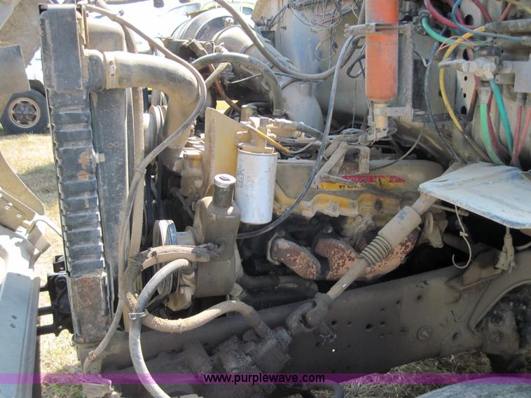 image for item 4021 1979 Ford 7000 truck with dump bed