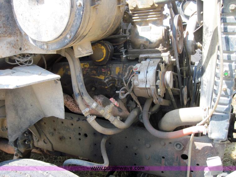 image for item 4021 1979 Ford 7000 truck with dump bed