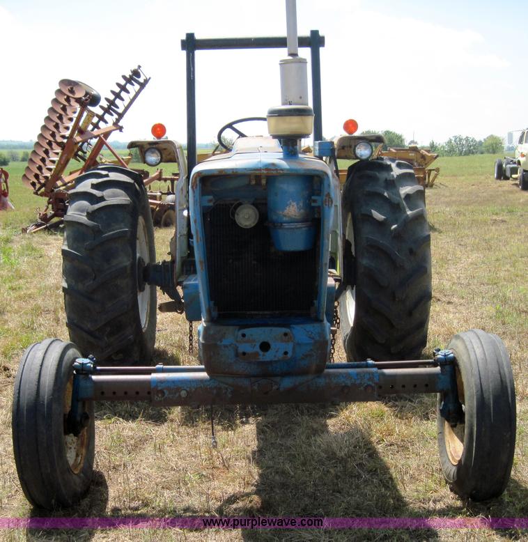 image for item 4025 Ford 5900 tractor