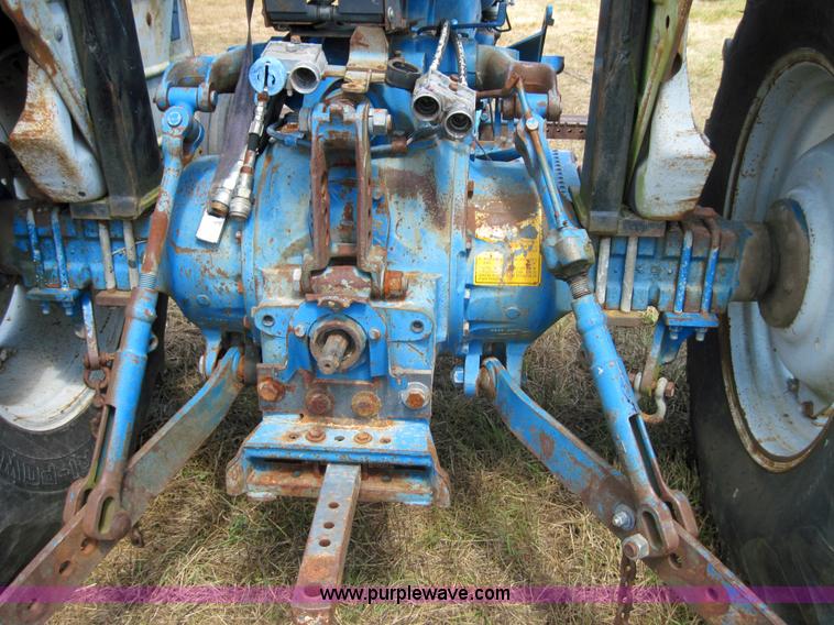image for item 4025 Ford 5900 tractor