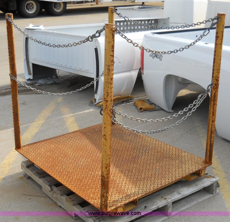 image for item 5018 Four post forklift platform