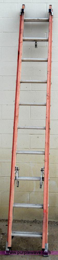 image for item 5020 18' fiberglass extension ladder