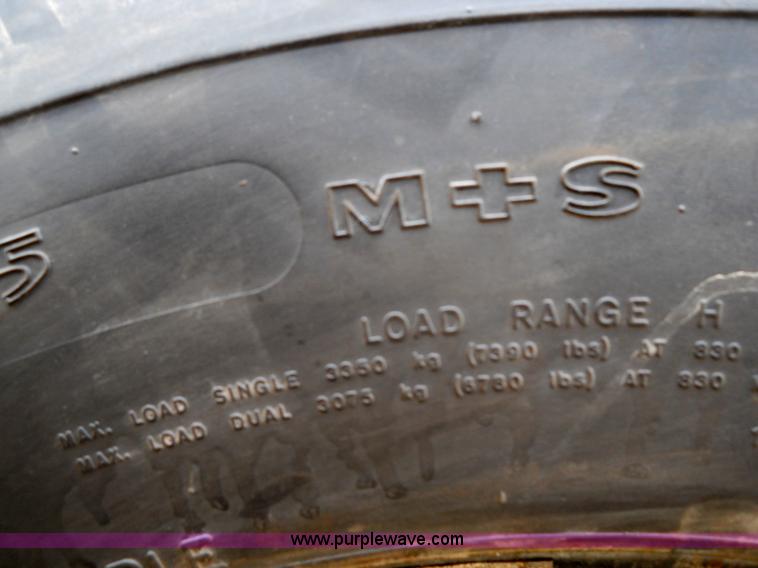 image for item 5040 Goodyear tire