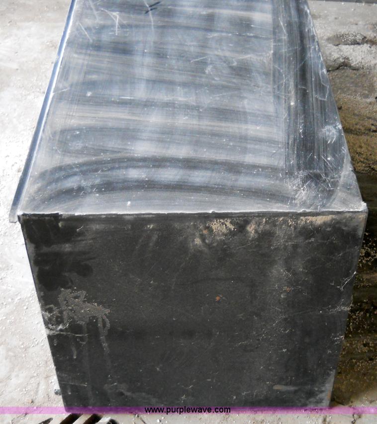 image for item 5046 Black tool box