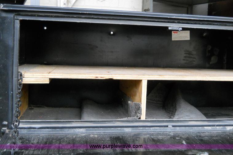 image for item 5046 Black tool box