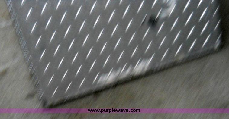 image for item 5058 Aluminum box