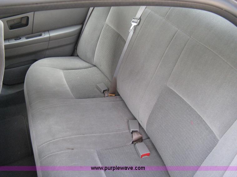 image for item 5115 2007 Ford Taurus SE