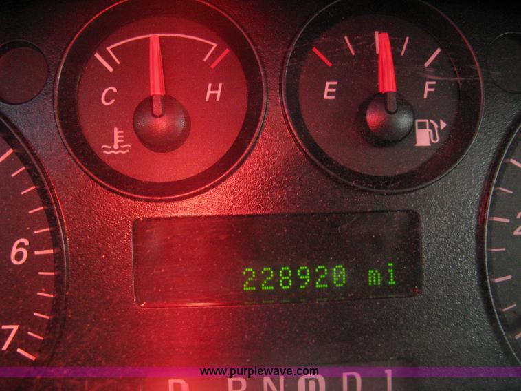 image for item 5115 2007 Ford Taurus SE