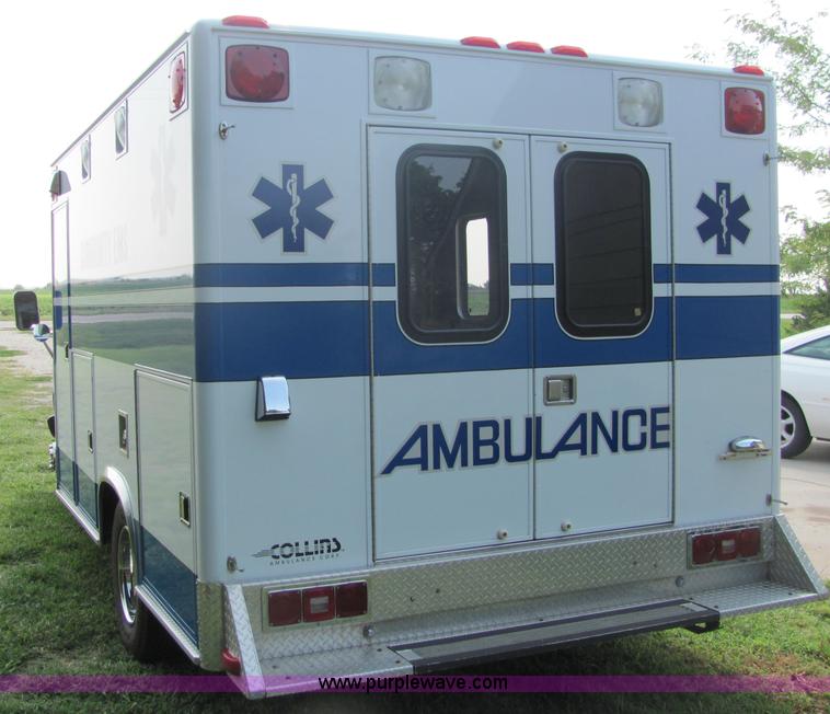 image for item 6840 1988 Ford Econoline E350XL ambulance