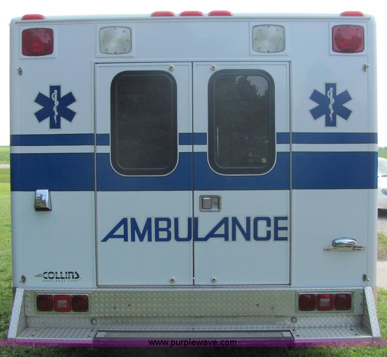 image for item 6840 1988 Ford Econoline E350XL ambulance