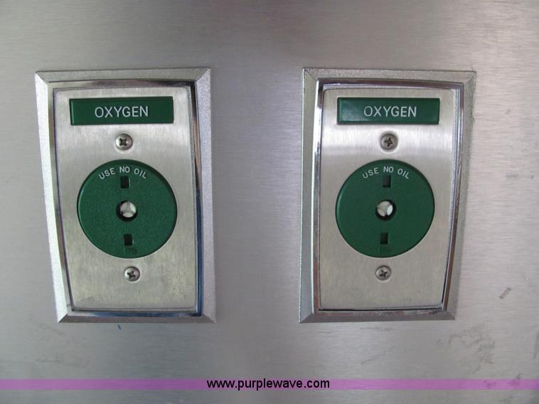 image for item 6840 1988 Ford Econoline E350XL ambulance