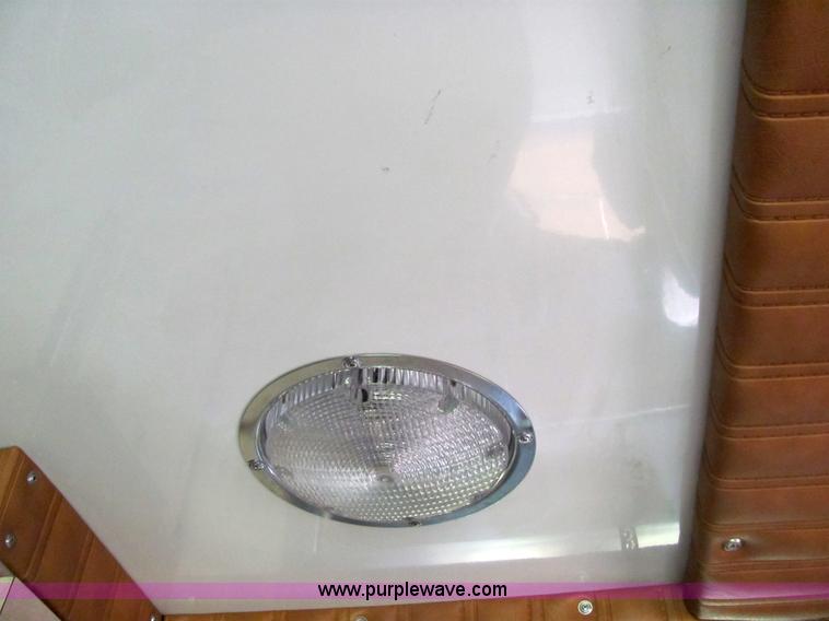 image for item 6840 1988 Ford Econoline E350XL ambulance