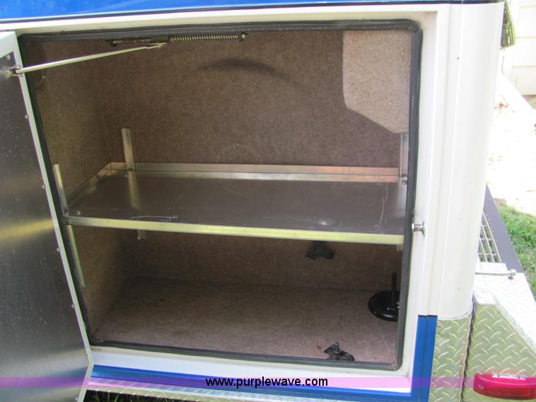 image for item 6840 1988 Ford Econoline E350XL ambulance