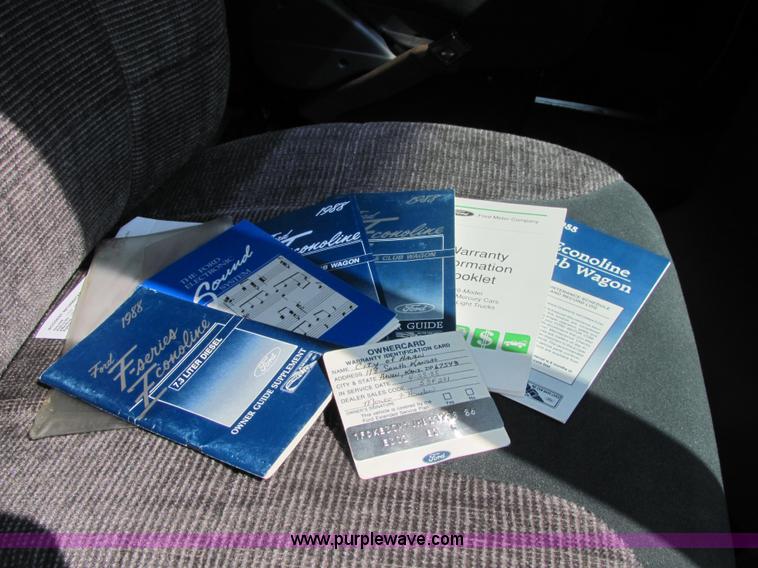 image for item 6840 1988 Ford Econoline E350XL ambulance