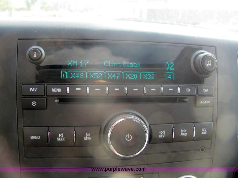 image for item 6984 2008 Chevrolet Silverado 1500LT pickup truck