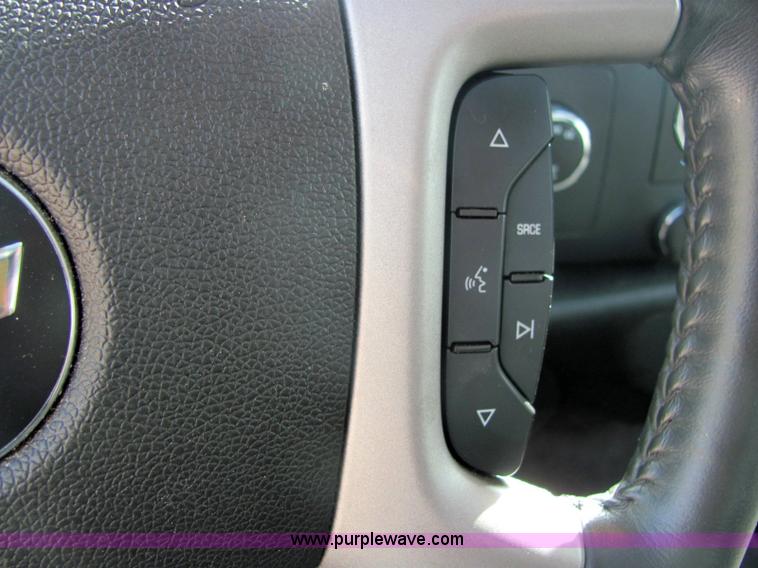 image for item 6984 2008 Chevrolet Silverado 1500LT pickup truck