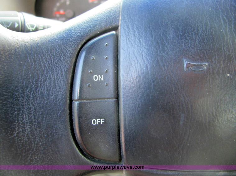 image for item 6985 1999 Ford F150 pickup truck