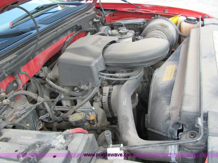 image for item 6985 1999 Ford F150 pickup truck