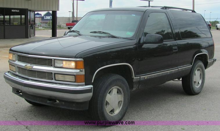 image for item 6986 1996 Chevrolet Tahoe K1500 LT