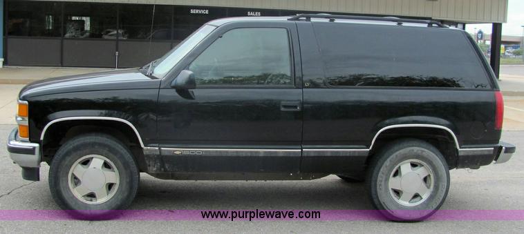 image for item 6986 1996 Chevrolet Tahoe K1500 LT