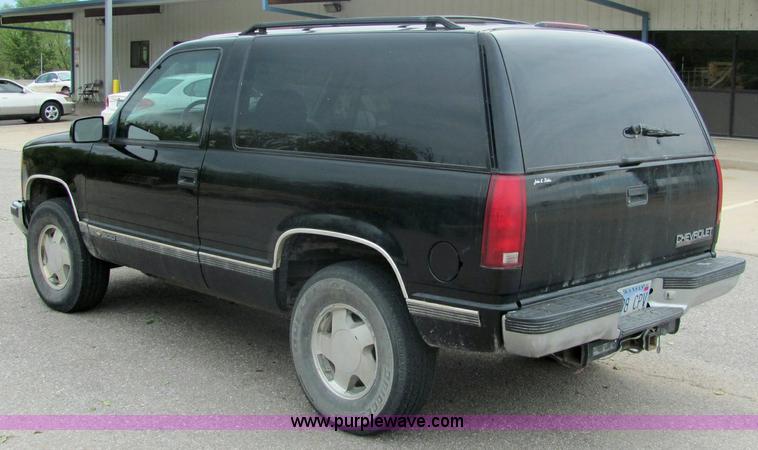 image for item 6986 1996 Chevrolet Tahoe K1500 LT