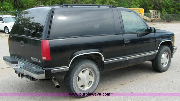 image for item 6986 1996 Chevrolet Tahoe K1500 LT