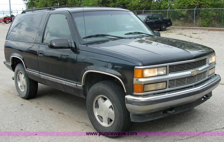 image for item 6986 1996 Chevrolet Tahoe K1500 LT
