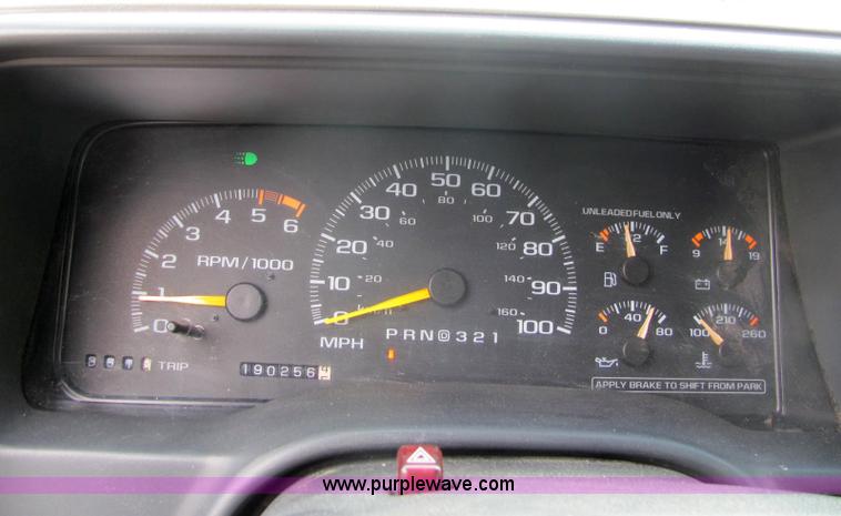 image for item 6986 1996 Chevrolet Tahoe K1500 LT