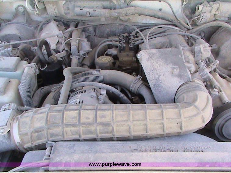 image for item 7201 2000 Ford Exporer XLS