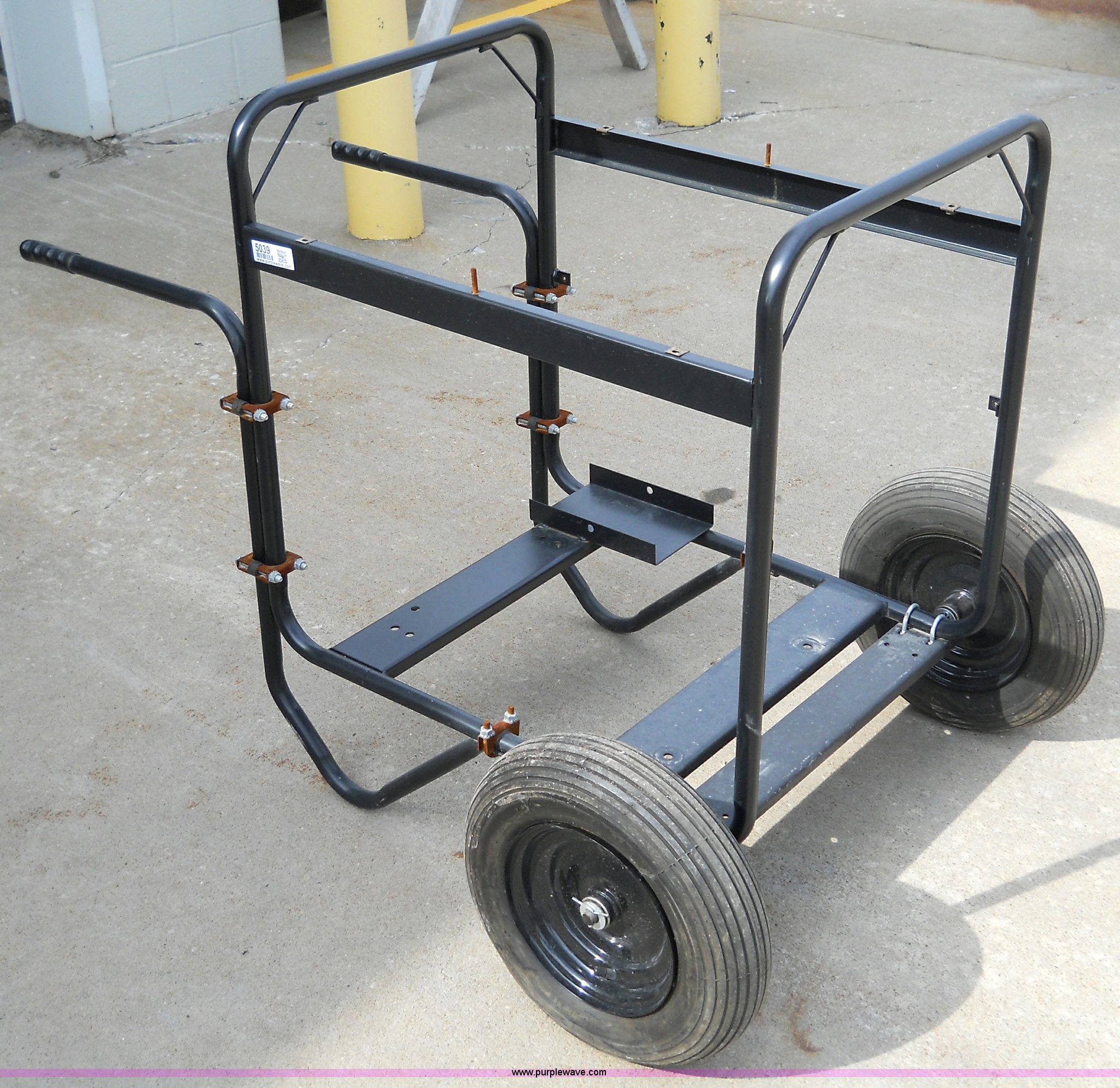 Generator cart in Topeka, KS Item 5039 sold Purple Wave