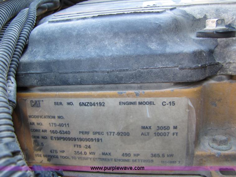 image for item 4647 2000 Kenworth Construct T800 semi truck