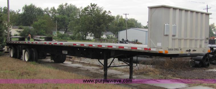 image for item 5260 2004 Transcraft Eagle II aluminum flatbed trailer