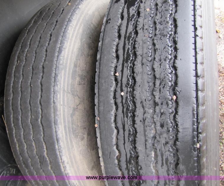 image for item 5260 2004 Transcraft Eagle II aluminum flatbed trailer