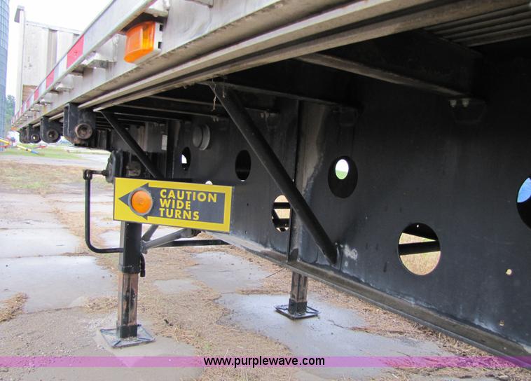 image for item 5260 2004 Transcraft Eagle II aluminum flatbed trailer