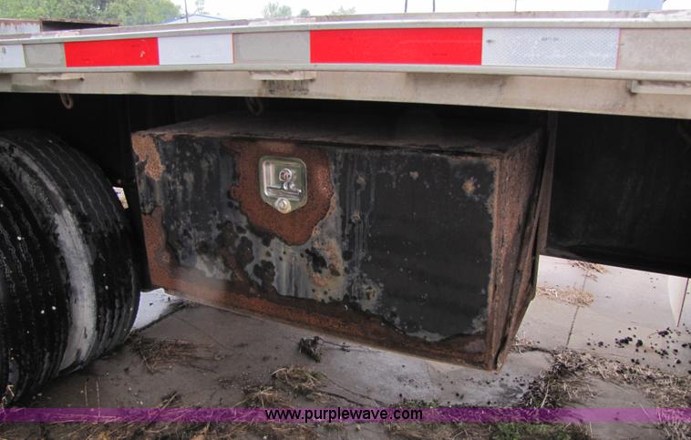 image for item 5260 2004 Transcraft Eagle II aluminum flatbed trailer