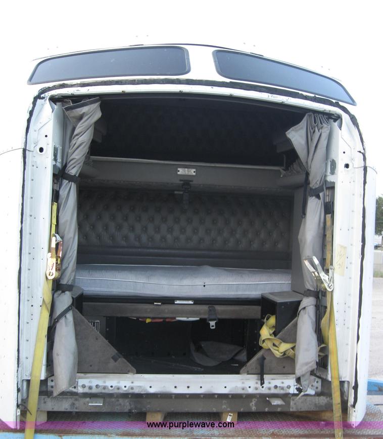 image for item 5571 2005 Kenworth 60" Aerocab sleeper