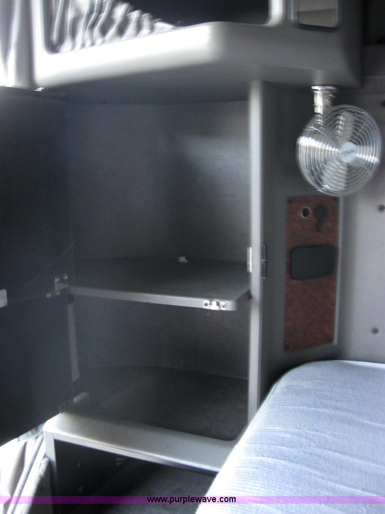 image for item 5571 2005 Kenworth 60" Aerocab sleeper