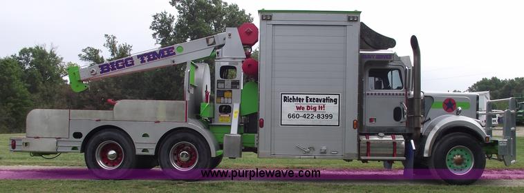 image for item 5788 1979 Western Star heavy service crane truck