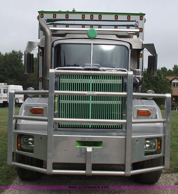 image for item 5788 1979 Western Star heavy service crane truck