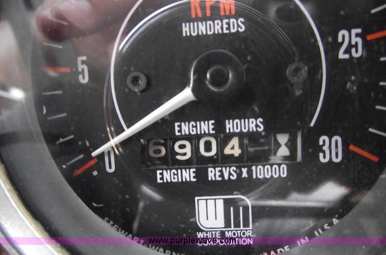 image for item 5788 1979 Western Star heavy service crane truck