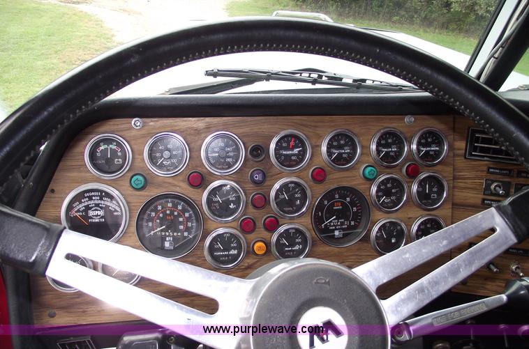 image for item 5788 1979 Western Star heavy service crane truck