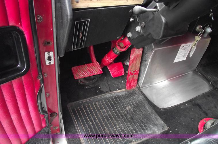 image for item 5788 1979 Western Star heavy service crane truck