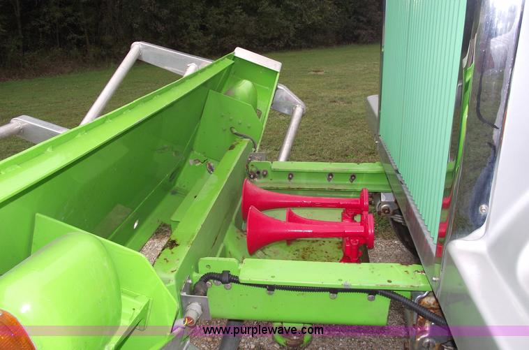 image for item 5788 1979 Western Star heavy service crane truck