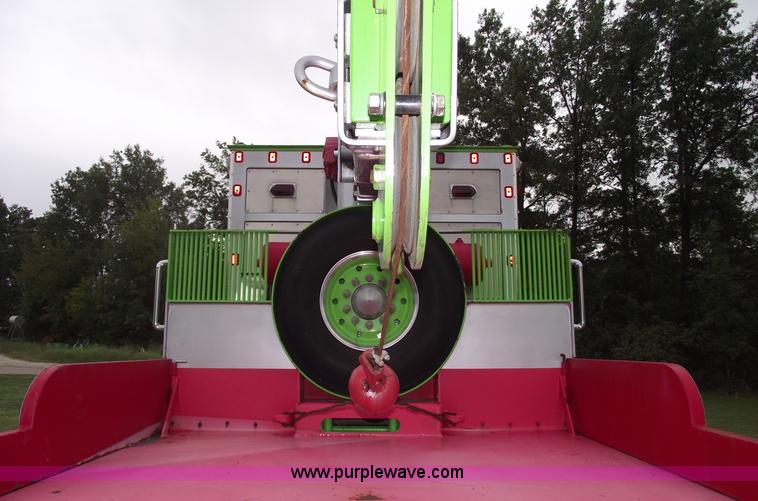 image for item 5788 1979 Western Star heavy service crane truck