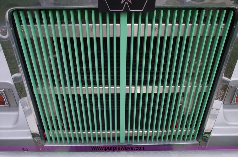 image for item 5788 1979 Western Star heavy service crane truck