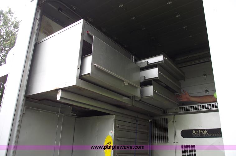 image for item 5788 1979 Western Star heavy service crane truck