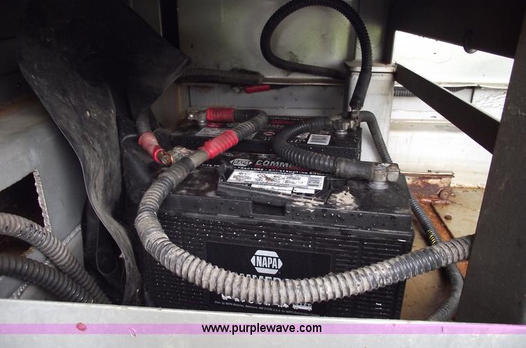 image for item 5788 1979 Western Star heavy service crane truck